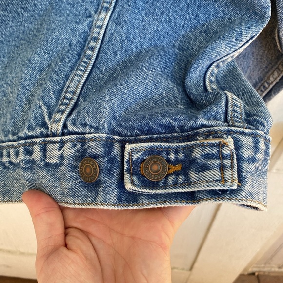 VINTAGE 1990 Levis Jean Jacket Sz Large/44L Distressed Big E Distressed Pockets - Picture 10 of 14